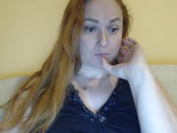 Zara_Red Chaturbate stream image from March 21, 2025