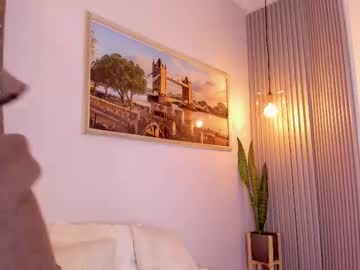 Mia_White11 Chaturbate stream image from March 21, 2025