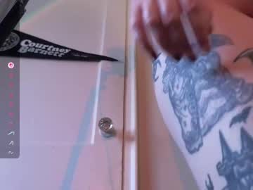 Violetwinter666 Chaturbate stream image from March 21, 2025