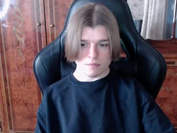 Maxplay18 Chaturbate stream image from March 21, 2025