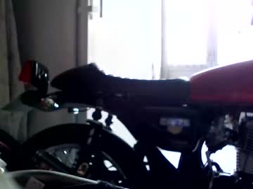 Jo81100 Chaturbate stream image from March 21, 2025