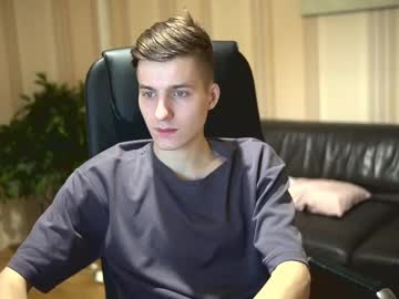Kevin_Dickinson Chaturbate stream image from March 21, 2025