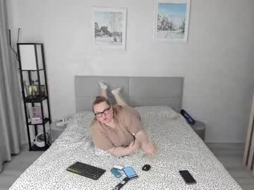 Holy_Milf Chaturbate stream image from March 21, 2025