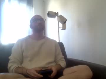 Darlcomllc Chaturbate stream image from March 21, 2025