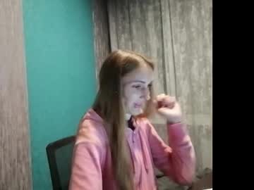 Kira_Morekiss Chaturbate stream image from March 21, 2025