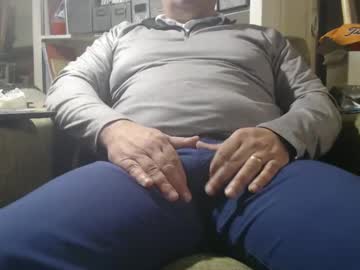 Marrieddad19751975 Chaturbate stream image from March 21, 2025