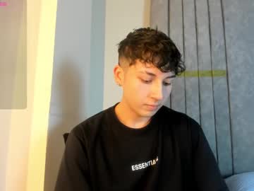 Oliveer_Scott Chaturbate stream image from March 21, 2025