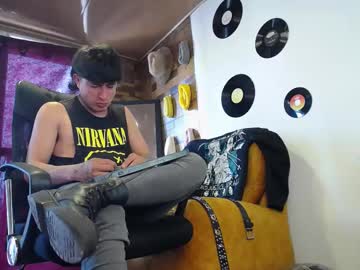Acidhp0_0 Chaturbate stream image from March 21, 2025