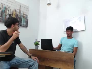 Billynaughty Chaturbate stream image from March 21, 2025