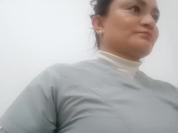 Dapnne24 Chaturbate stream image from March 21, 2025