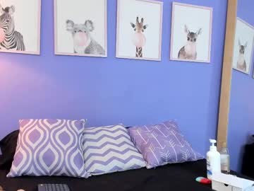 Elzabeth_Santos Chaturbate stream image from March 21, 2025
