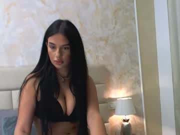 Luanaxdess Chaturbate stream image from March 21, 2025