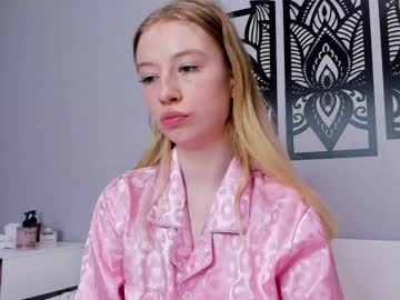 Minidiva_ Chaturbate stream image from March 21, 2025