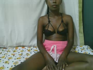 Pokki_Daisy Chaturbate stream image from March 21, 2025