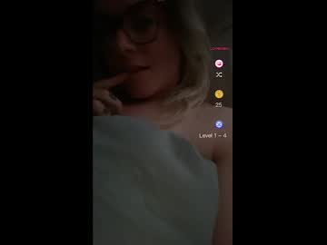 Callmeagoodgirlplease Chaturbate stream image from March 21, 2025