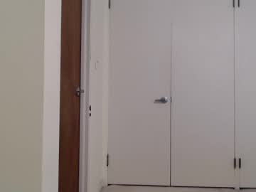 Chipxxx3 Chaturbate stream image from March 21, 2025