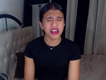 Hugesurprisealexa18 Chaturbate stream image from March 21, 2025