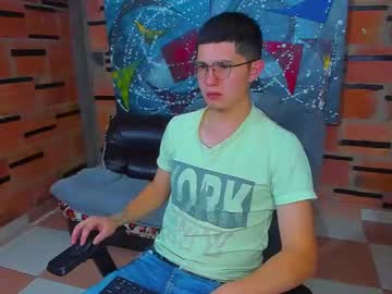 Patrik027 Chaturbate stream image from March 21, 2025