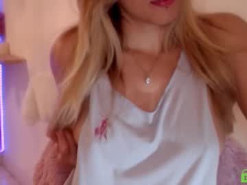 Evoletmel Chaturbate stream image from March 21, 2025