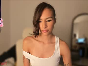 Oliviaoliviaprince Chaturbate stream image from March 21, 2025