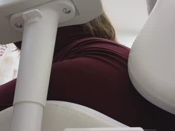 Tutti_Frutti_ Chaturbate stream image from March 21, 2025