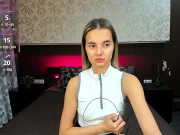 Donnaaa_Evans Chaturbate stream image from March 22, 2025