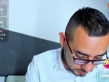 Jhonyalzate Chaturbate stream image from March 22, 2025