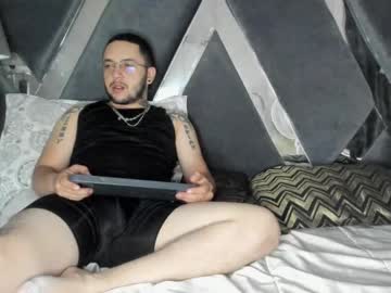 Brian_Chiki Chaturbate stream image from March 22, 2025