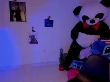 Ave_Fenix69 Chaturbate stream image from March 22, 2025