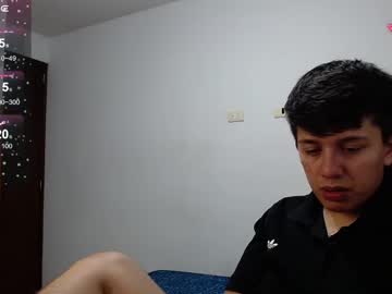 Cutesmith_04 Chaturbate stream image from March 22, 2025