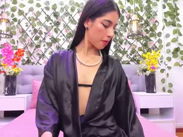 Dara_Bravo Chaturbate stream image from March 22, 2025