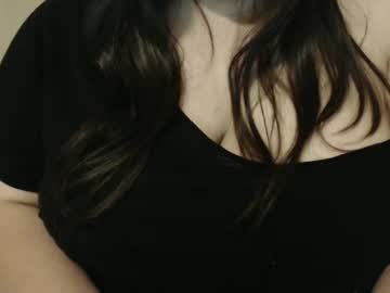 Kittygonzalez Chaturbate stream image from March 22, 2025
