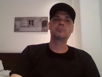 Vvankers Chaturbate stream image from March 22, 2025