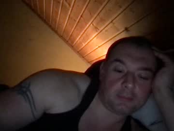 Ben2104 Chaturbate stream image from March 22, 2025