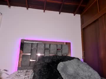 Caroline_M8 Chaturbate stream image from March 22, 2025