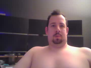 Donbiesz Chaturbate stream image from March 22, 2025
