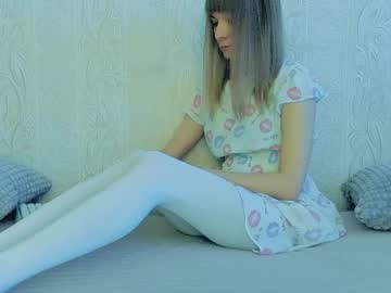 Your_Caramelka Chaturbate stream image from March 22, 2025