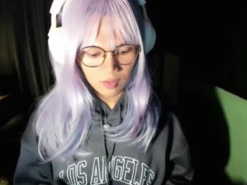 Esilchan Chaturbate stream image from March 22, 2025