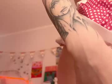 Innocent_Melissa Chaturbate stream image from March 22, 2025