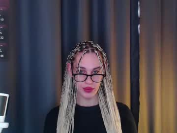 Cassiemich Chaturbate stream image from March 22, 2025