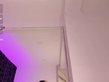 Liaflowers Chaturbate stream image from March 22, 2025