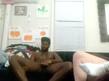 Realbeama Chaturbate stream image from March 22, 2025