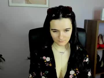 Katedesire Chaturbate stream image from March 22, 2025
