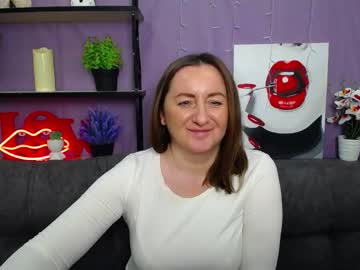 Abbytaylorr Chaturbate stream image from March 22, 2025
