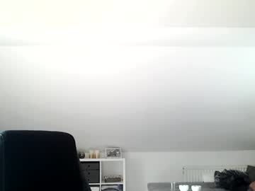 Schnuckigeil Chaturbate stream image from March 22, 2025