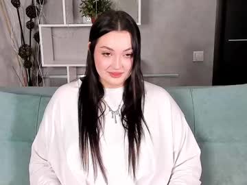 Selina_Liem Chaturbate stream image from March 22, 2025