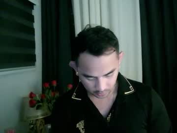 Asian_Papafoi Chaturbate stream image from March 22, 2025