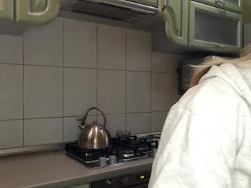 Ivy_Summer Chaturbate stream image from March 22, 2025