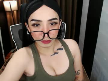 Yassiered Chaturbate stream image from March 22, 2025