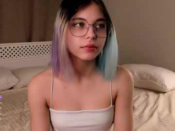 Cloverecton Chaturbate stream image from March 22, 2025